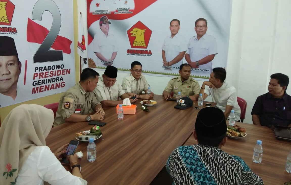 Rapat DPC Partai Gerindra Rohul memilih Syamsul Akmal sebagai calon Wakil Bupati Rohul.